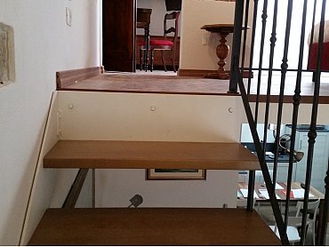 Stessa scala con vista frontale sullo sbarco